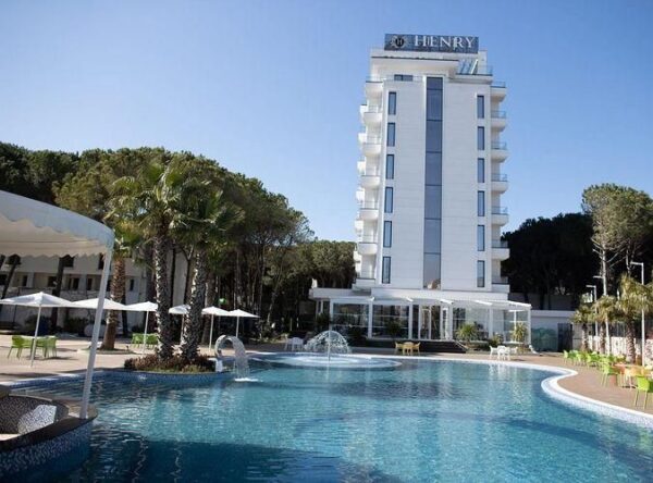 Henry Resort wczasy Albania