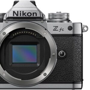 Nikon Z fc + 24-70mm f/4